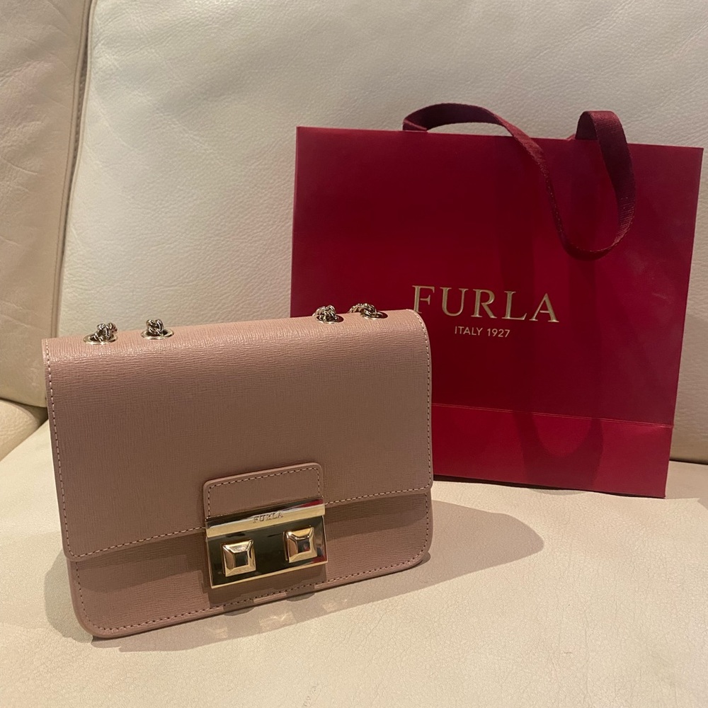 Furla mini metropolis Bella Crossbody bag